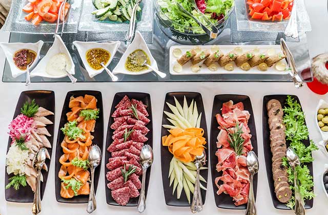 DỊCH VỤ ĐẶT TIỆC BUFFET TẠI NHÀ VÀ CÔNG TY TẠI TPHCM